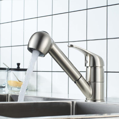 Robinet cuisine Ă tete extractable, coule dans evier