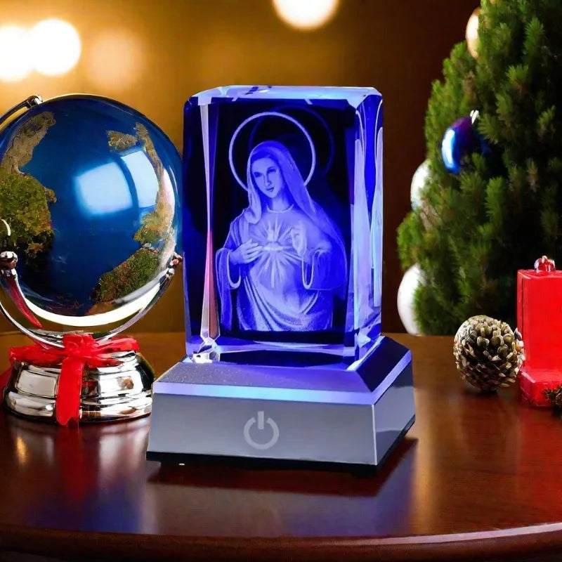Statue-de-Vierge-Marie-lumiere-led-bleue-sur-bureau-sapin-globe-terrestre