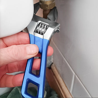 Main serre avec CLE A molette à poignée ergonomique bleu un ecrou