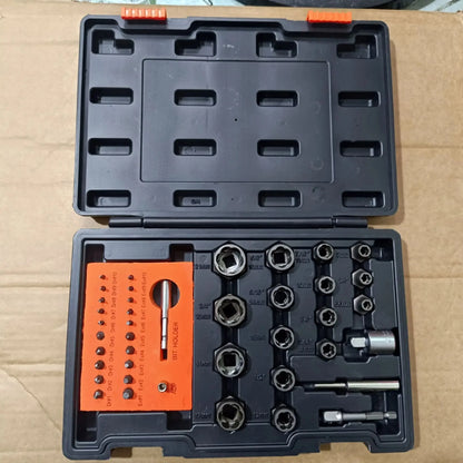 Caisse a outils polyvalente noire , remplie douilles