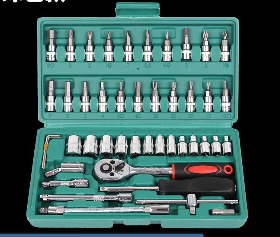 Caisse à outils complète verte avec douilles et embouts tournevis