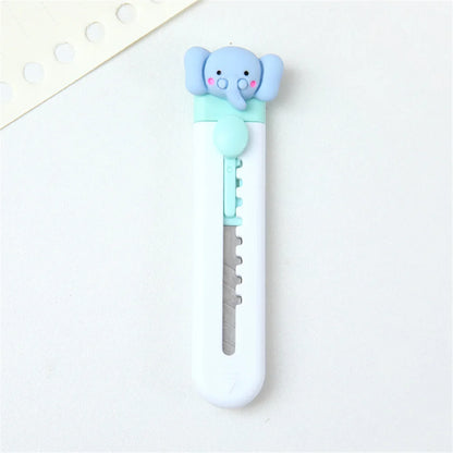Cutter animal éléphant bleu
