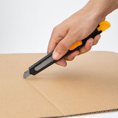  Cutter noir et jaune rétractables coupe rouleau de scotch collé sur carton