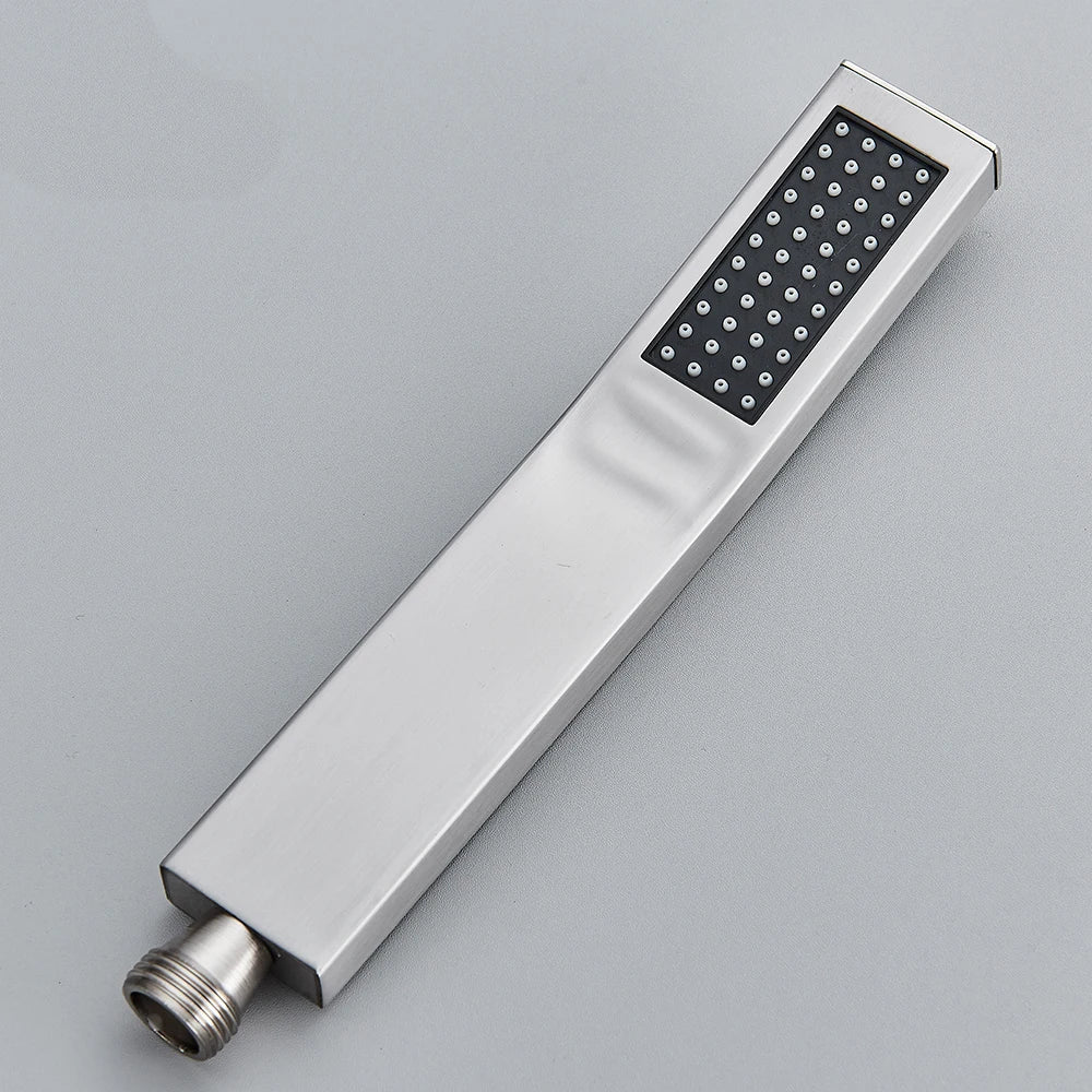 Pommeau de douche chrome, colonne de douche