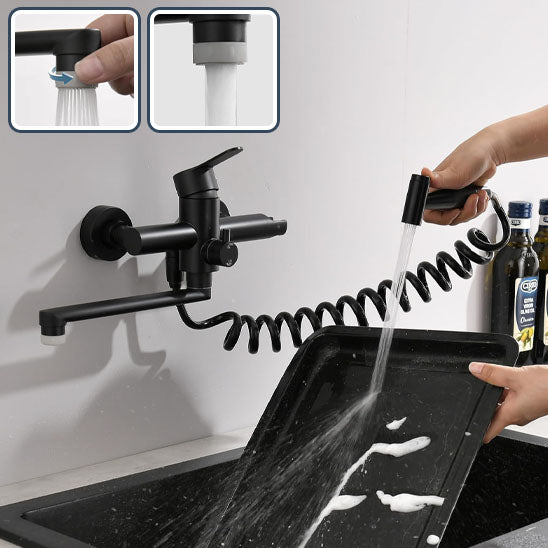Douchette du Robinet de cuisine noir lave plateau noir en mode jet eau