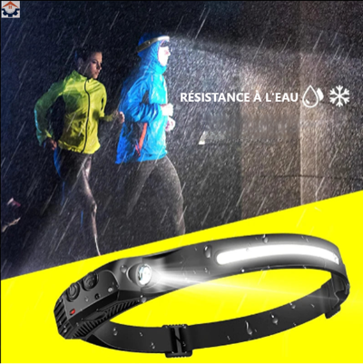 couple coure avec lampe frontale étanche la nuit  , pluie  ,résistance à l'eau