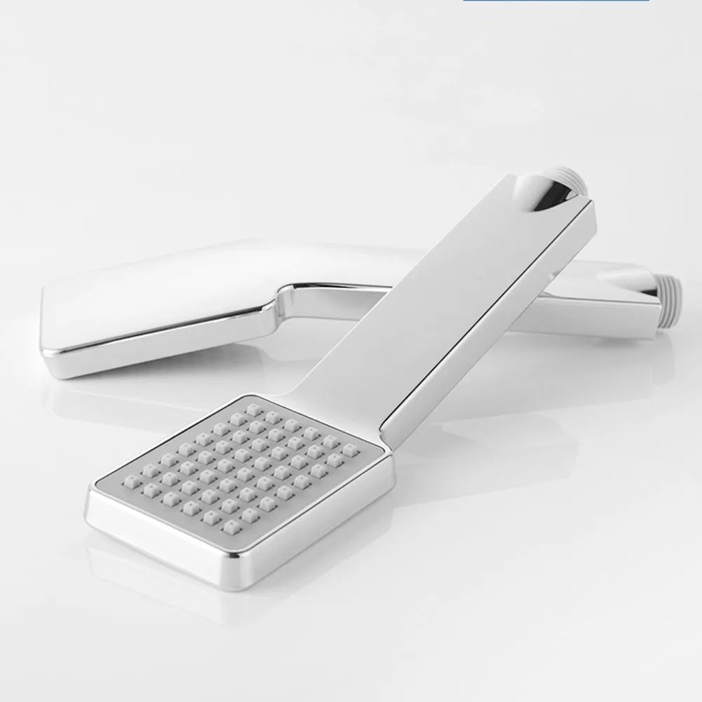 deux Pommeau de douche blancs 