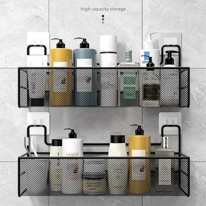 deux Étagère noires remplies de bouteilles shampoing , de gel  dans salle de bain