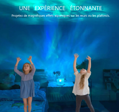 deux enfants regardent la lumière de la  lampe d'ambiance au plafond