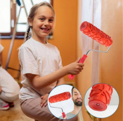 fillette peint mur en orange avec Rouleau peinture décoratif rouge à motifs pour créer des textures murales