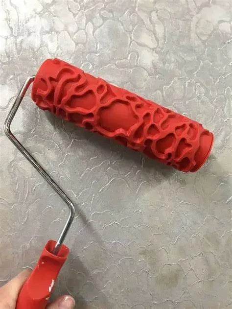 Rouleau peinture décoratif rouge à motifs pour créer des textures murales