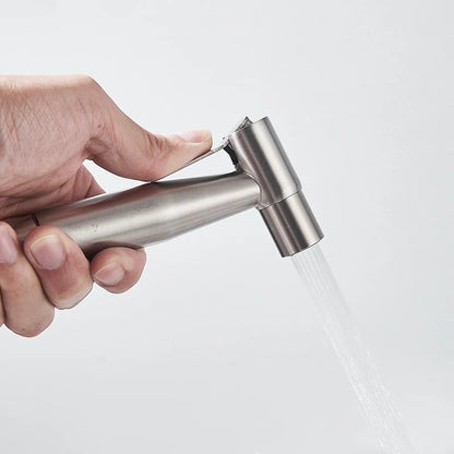 Main lave avec douchette Robinet de cuisine nickel en mode jet eau