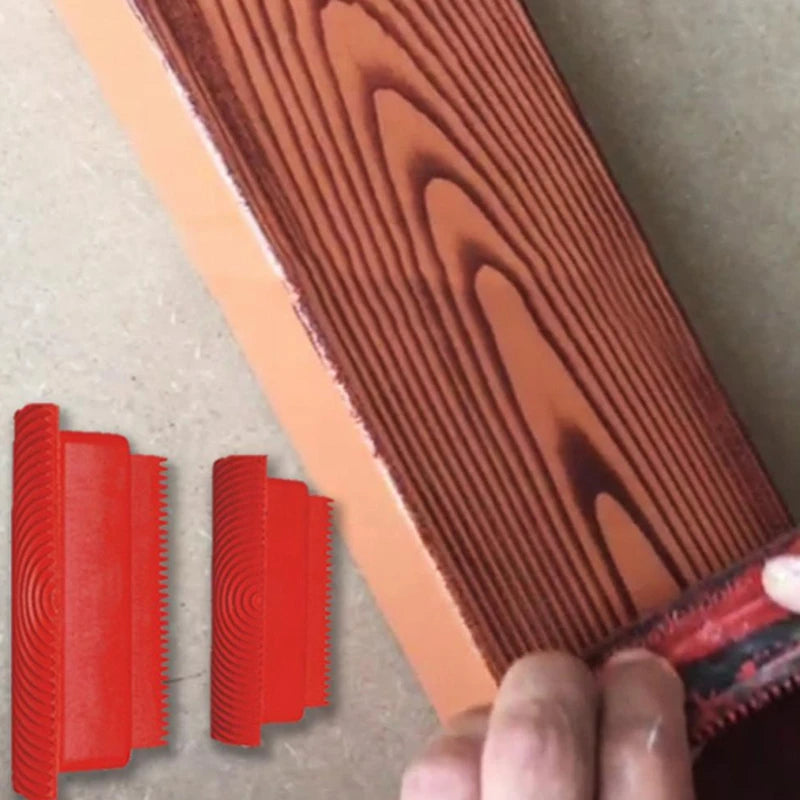 main utilise Rouleau peinture rouge effet bois imitation veinage, outil de décoration murale pour faux bois