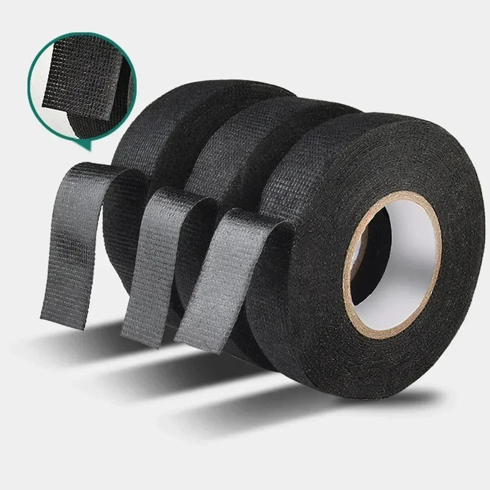 trois rouleau Ruban adhesif noir 