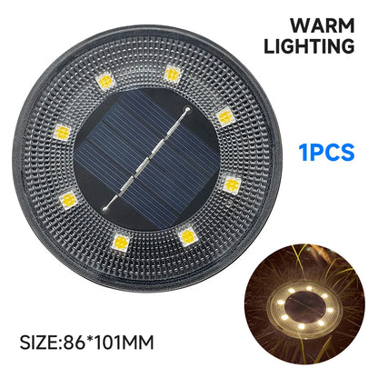 Une pièce de Lampe solaire exterieur lumière chaude allumée